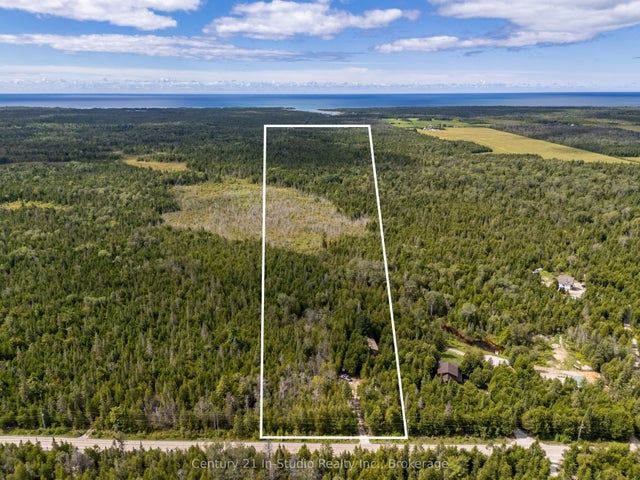 1025 West Road, Northern Bruce Peninsula