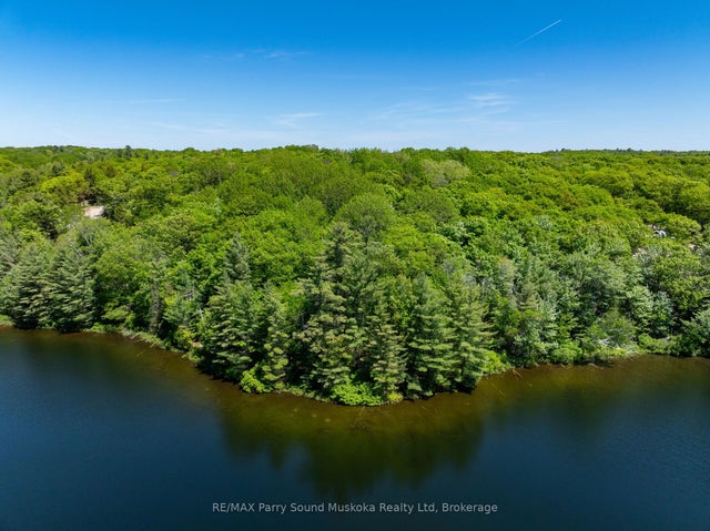 21 Wee-ge-wa Road, Seguin