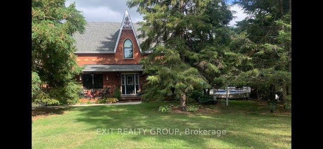 208 Glen Ross Road, Quinte West