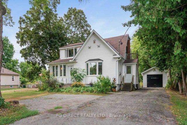 18 Centre Street, Brockville