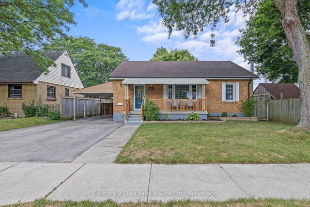 1842 Churchill Avenue, London East