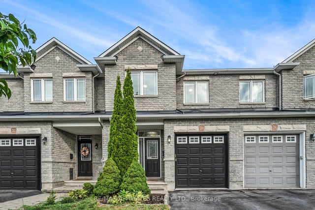 714 Regiment Avenue, Kanata