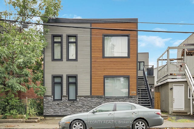 209 Hannah Street, Vanier and Kingsview Park