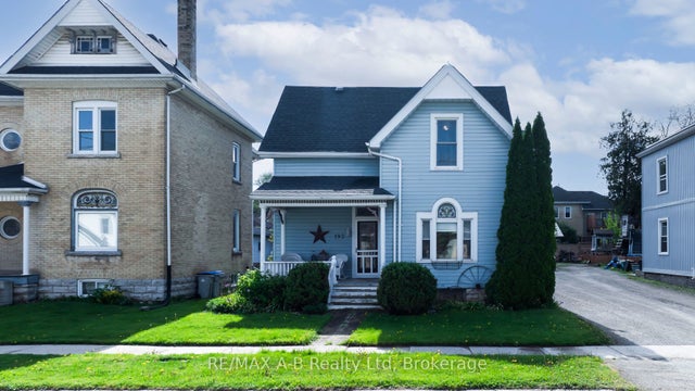 193 Water Street S, St. Marys