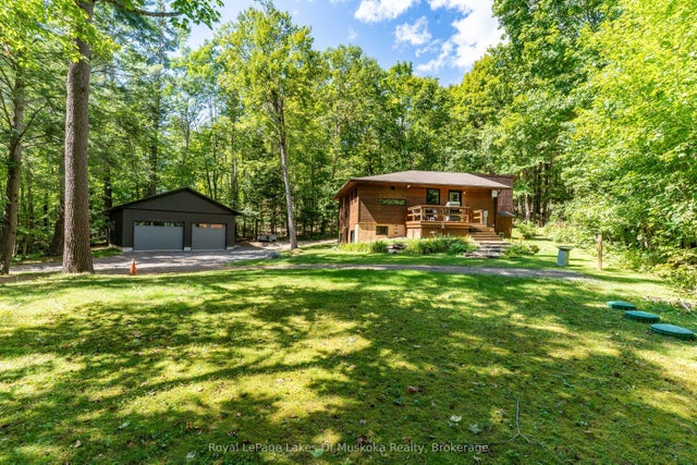 1056 Golden Beach Road, Bracebridge