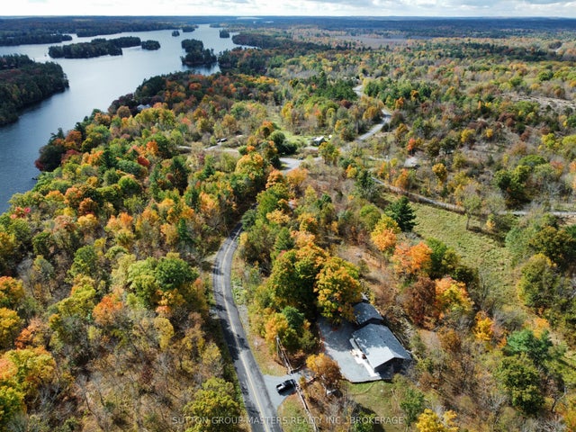 6179 North Shore Road, Frontenac