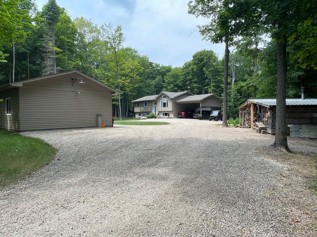 176 Ski Hill Road, Nipissing