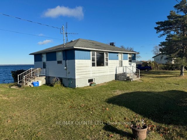 5083 Long Point Road, Prince Edward County