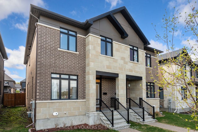 606 Mikinak Road, Manor Park - Cardinal Glen and Area