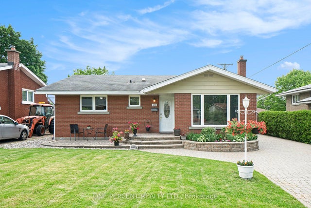 1208 Stanton Road, Parkway Park - Queensway Terrace S and Area