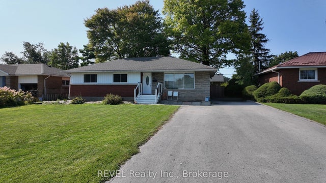 12 Glendale Drive Basement, Welland