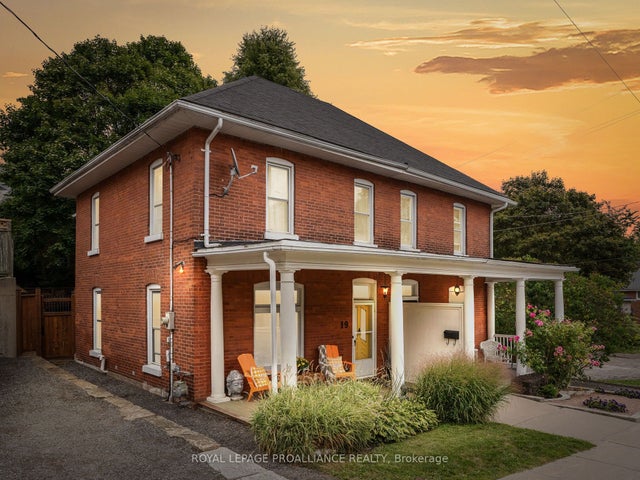 19 Pine Street S, Port Hope