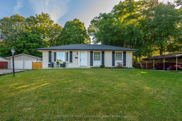 384 Briarhill Avenue, London East