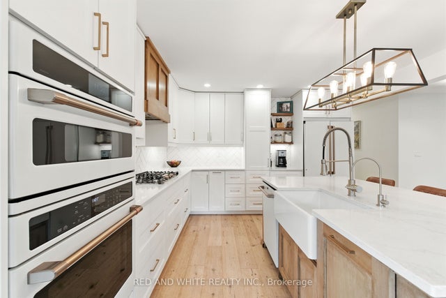 210 Northlake Drive, Waterloo