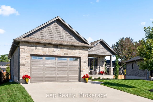 127 Doug's Crescent, Wellington North