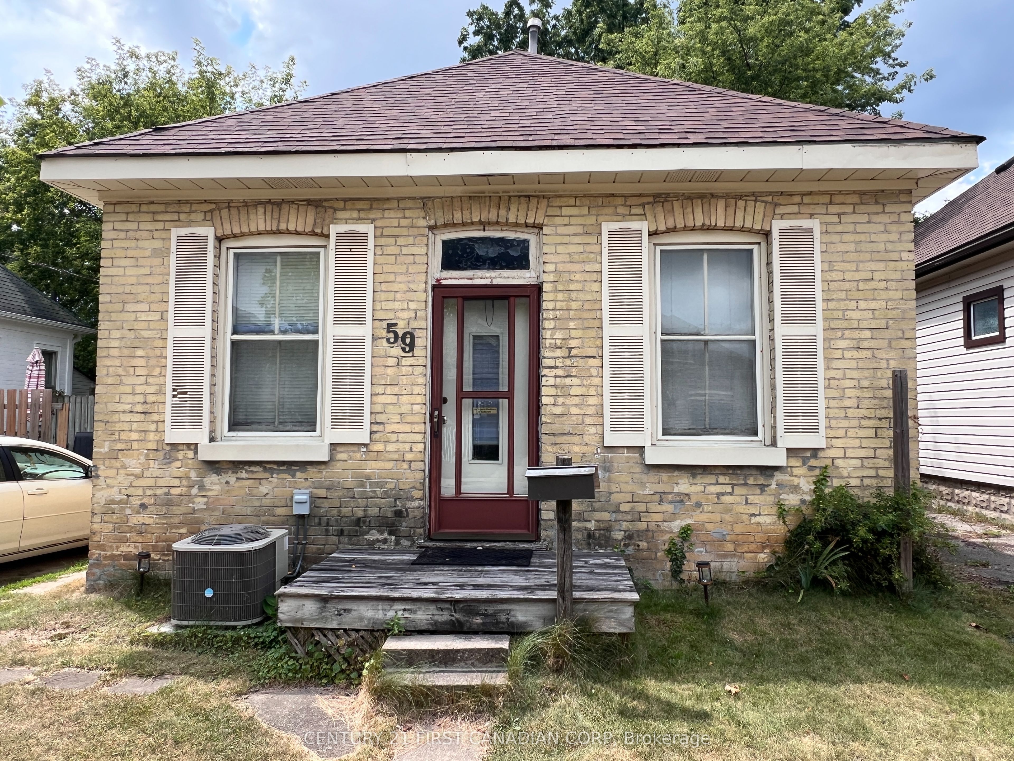 Photo of Listing #X12380254