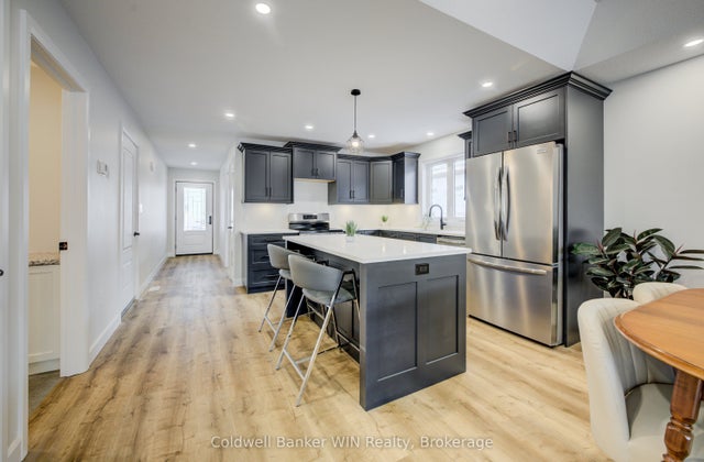 217 Elgin Street, Minto