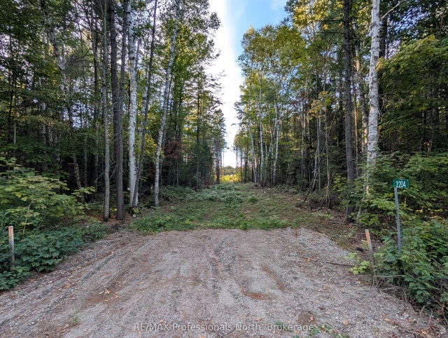2204 Yearley Road, McMurrich/Monteith
