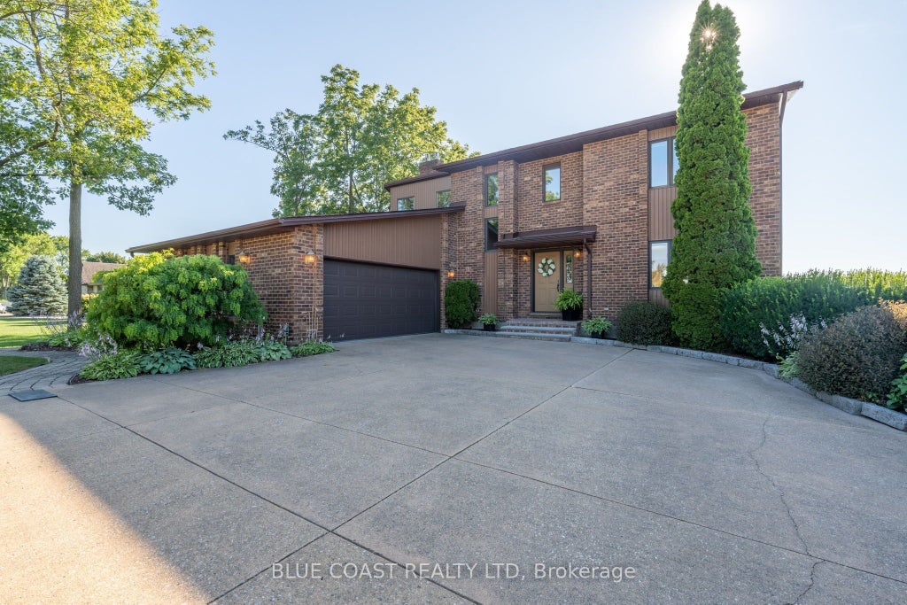 1031 St Clair Parkway, St. Clair