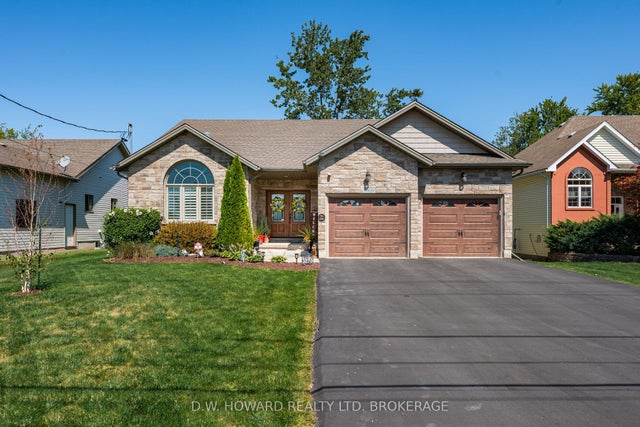 3270 Thunderbay Road, Fort Erie