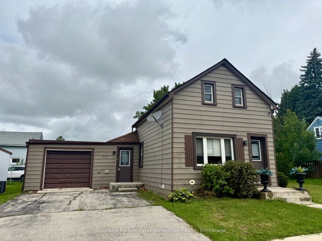 582 9th Street, Hanover