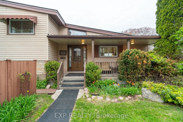 220 Ancaster Avenue, Woodroffe