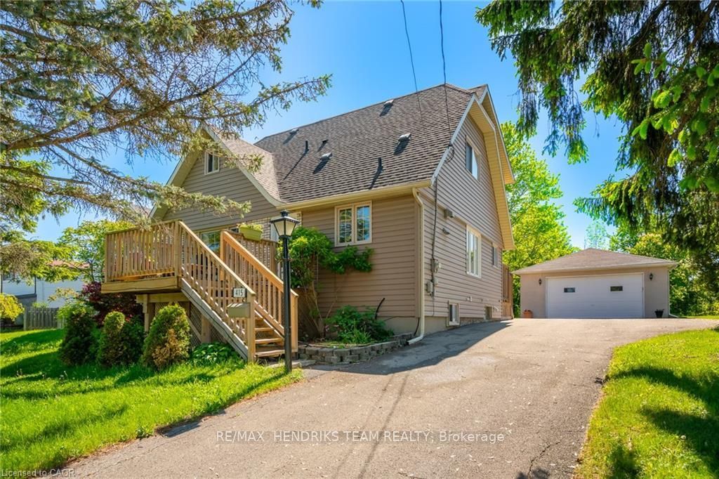 415 Riverside Drive, Welland
