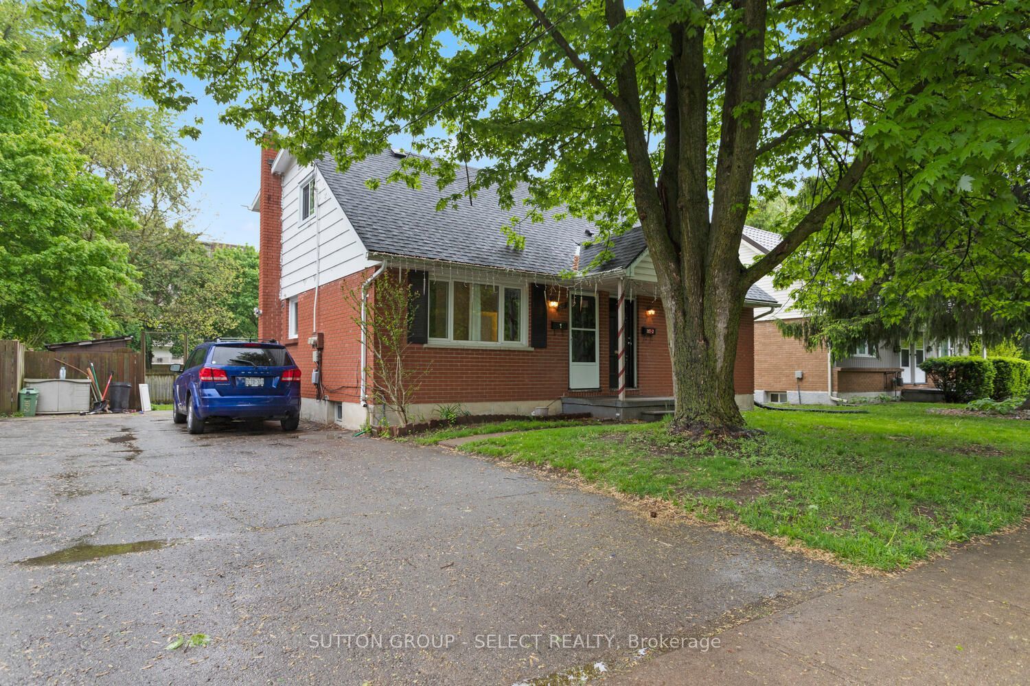 Photo of Listing #X12382767