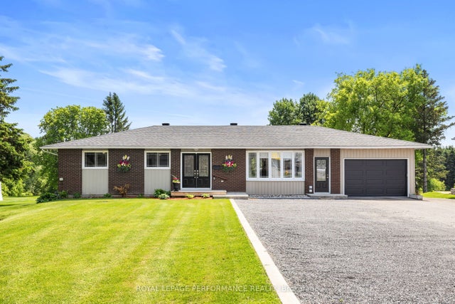 782 Notre Dame Street, Russell