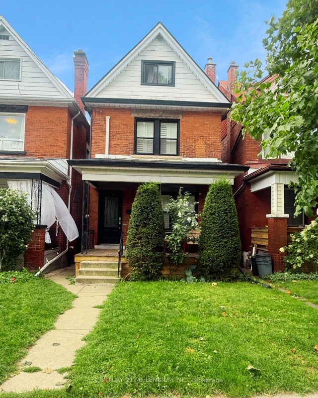 237 Balsam Avenue S, Hamilton