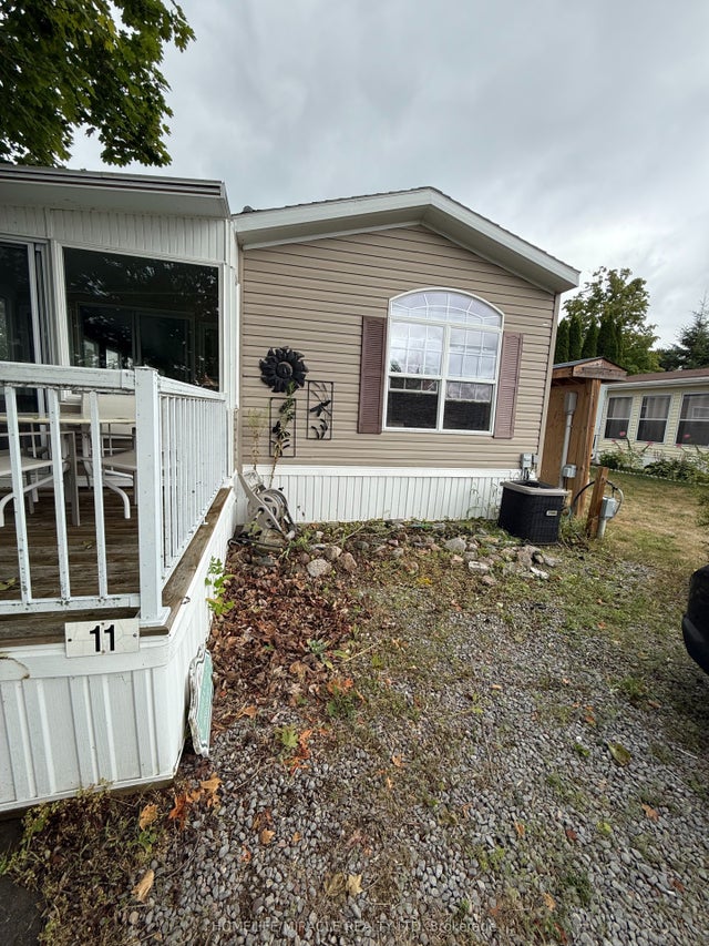 11 Grandview Drive, Peterborough