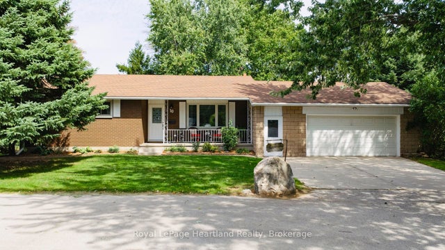 10 Bissett Court, Goderich