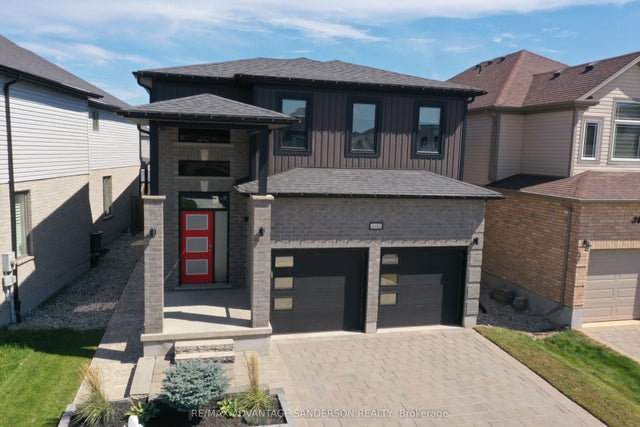 3450 Paulpeel Avenue, London South