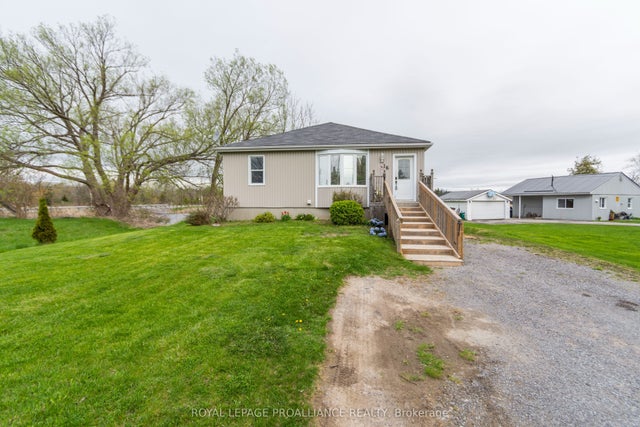 16 Dead Creek Road, Quinte West