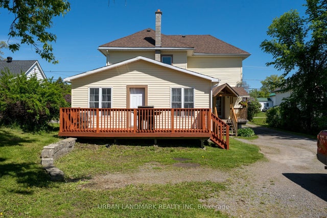 225 St Lawrence Street W, Centre Hastings