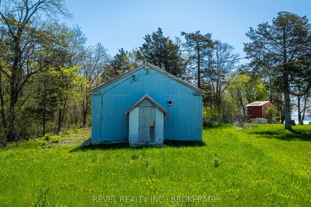 2186 Highway 49 Highway, Prince Edward County