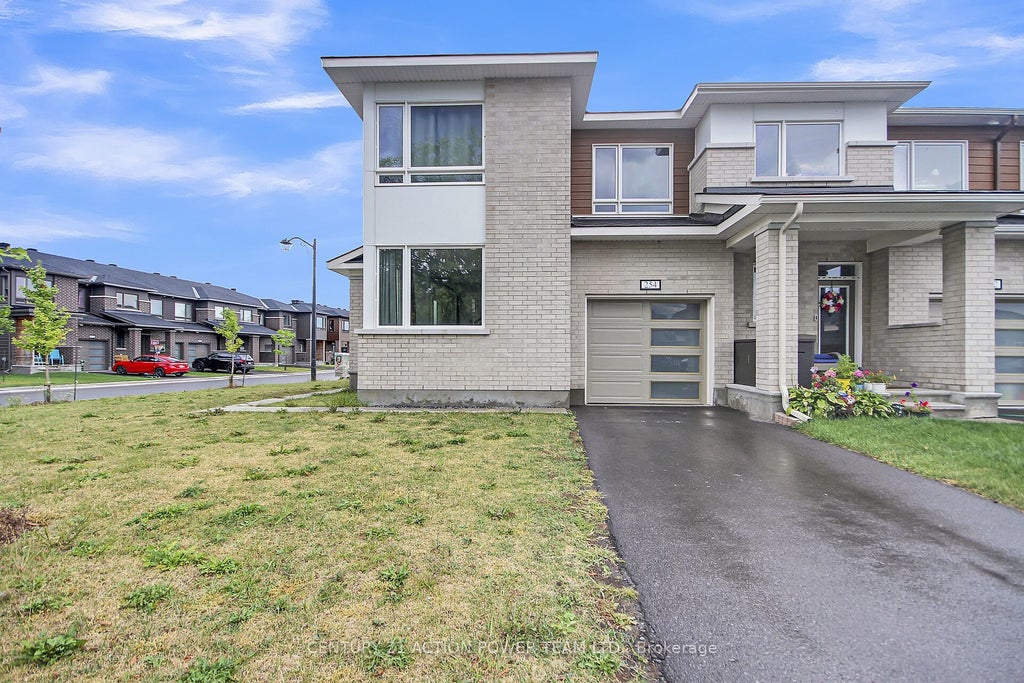 254 Ormiston Crescent, Barrhaven