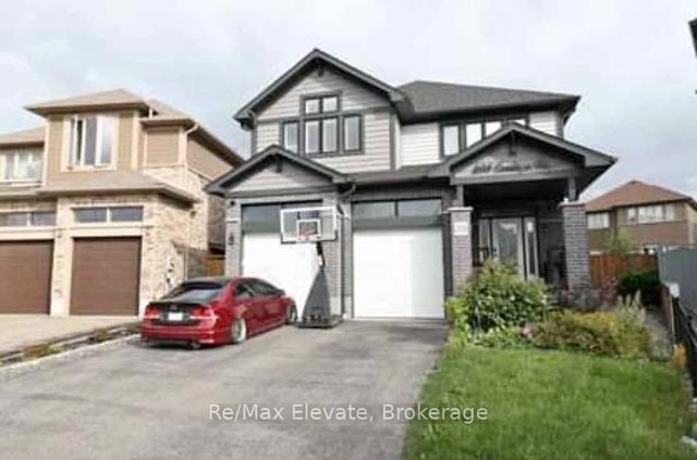 208 Carriage Way, Waterloo