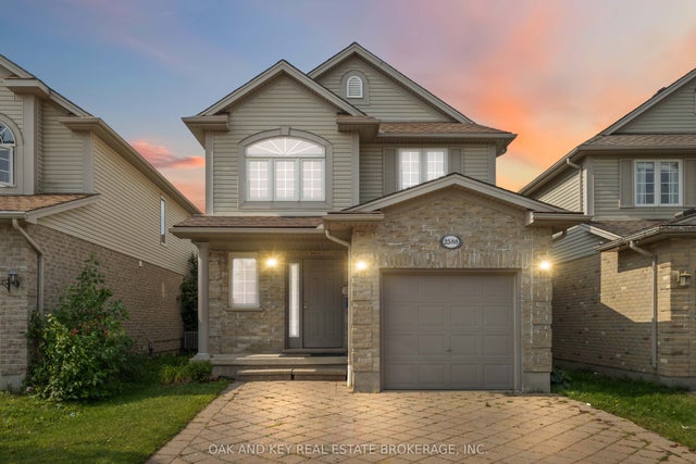 2588 Meadowgate Boulevard, London South