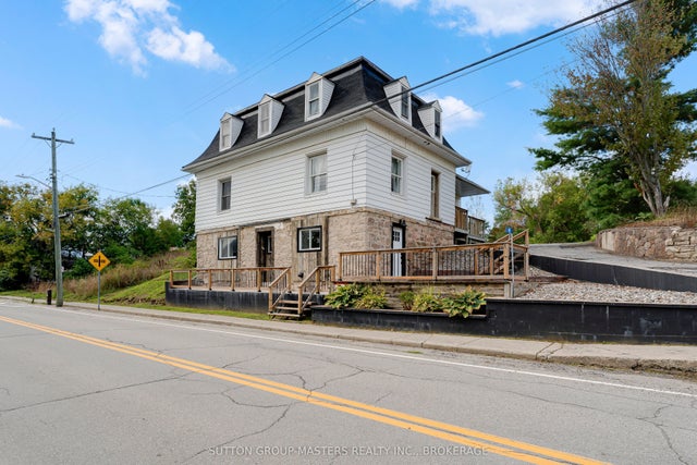 45 Quabbin Road, Front of Yonge