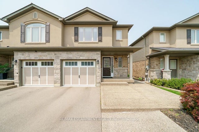 123 Westbank Trail, Hamilton