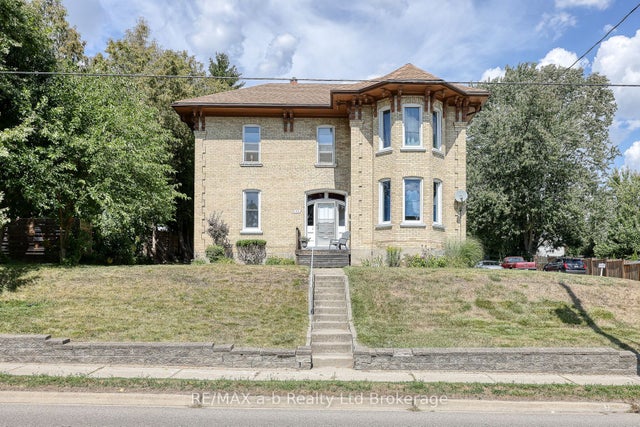 135 Canterbury Street, Ingersoll