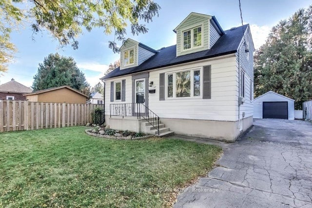 347 Thiel Street, London East