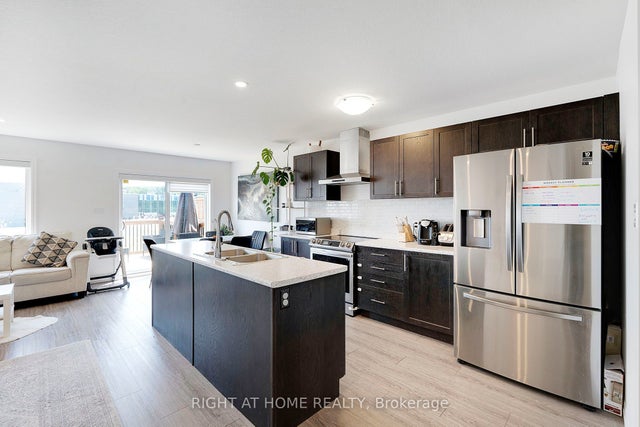 78 Pony Way, Waterloo