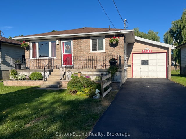 2041 8th Avenue E, Owen Sound