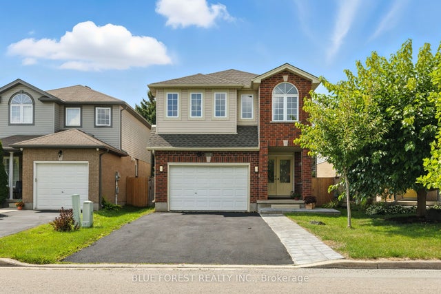 2087 Foxwood Avenue, London North