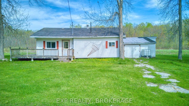 1013 Turner Way, Central Frontenac