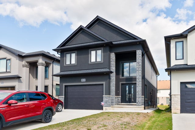 2269 Southport Crescent Lower, London South