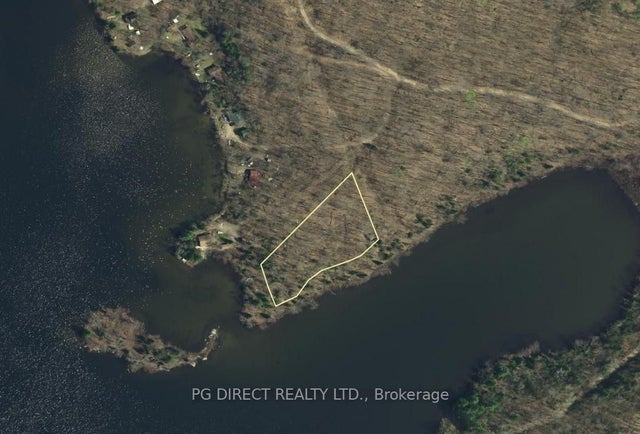 1885 A East Bay Road, Frontenac