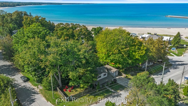 212 Green Street, Saugeen Shores